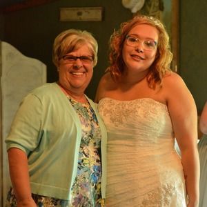 Meet your Posher, Connie